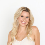 Headshot of Scottsdale Reiki practitioner Alison Papazois